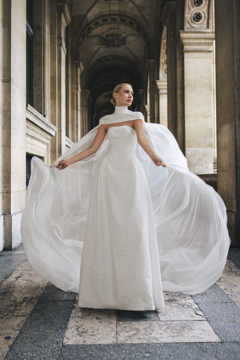 新作ドレスのご紹介！