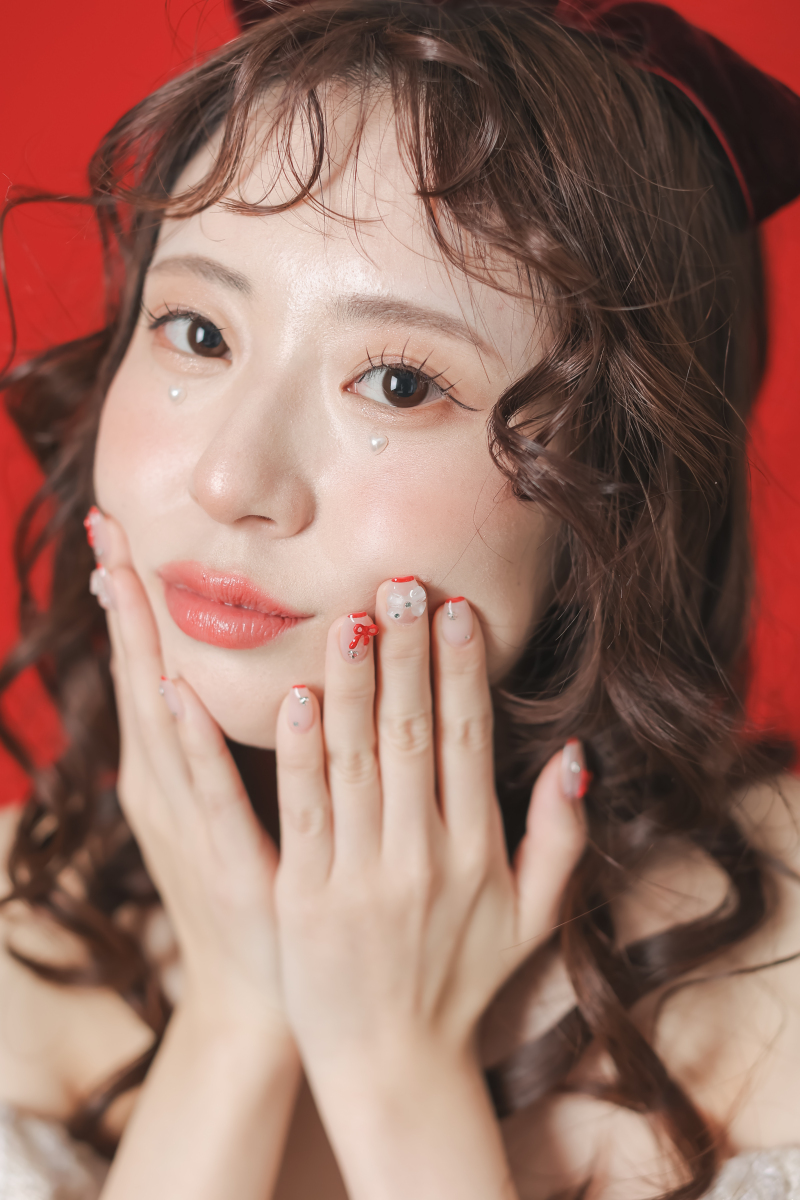 新作ドレスに合わせたヘアメイクのご紹介