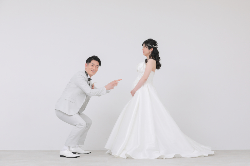 白背景でかっちりと!【洋装スタジオ】