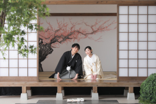 春の前撮りも屋内庭園スタジオで！ Photo by 松本遼平