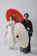 和洋の魅力を引き出す！スタジオアクア横浜駅前店での素敵なウェディングフォト