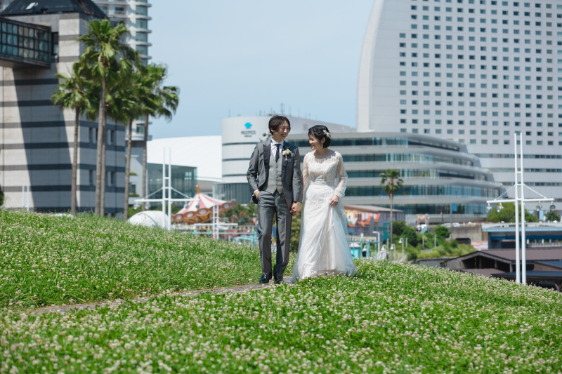 みなとみらいの景色と芝生で撮影!