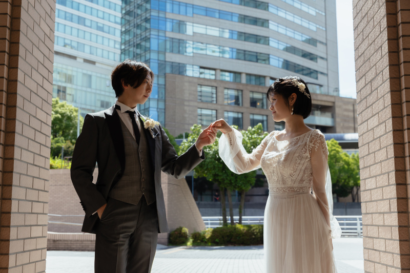 みなとみらいの景色と芝生で撮影!