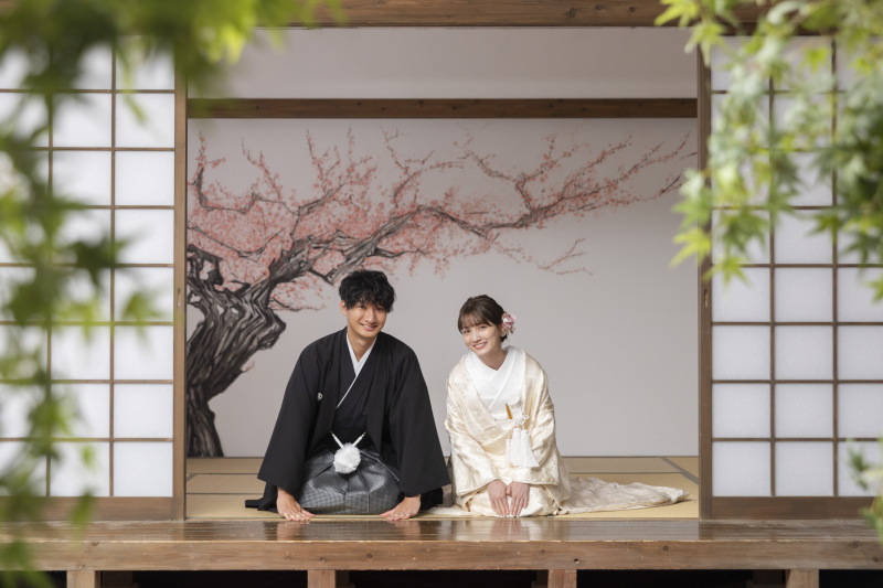 和装はスタジオ・洋装は思い入れのある大桟橋の組み合わせで