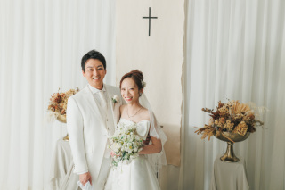 スタジオでシンプルに、光を感じる写真たち。