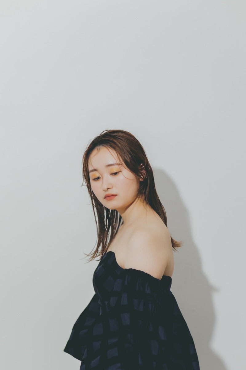 カラードレスのヘアメイクポイント