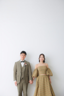 カジュアルにカラードレス