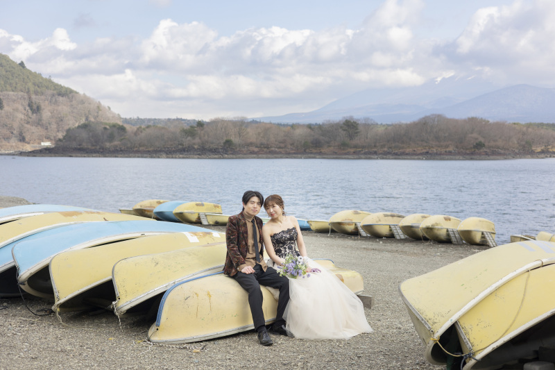 陽光と風が踊る、湖畔