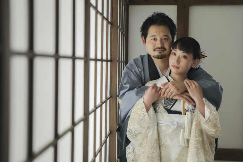 和装と洋装を一日で撮影できるプランのご紹介です