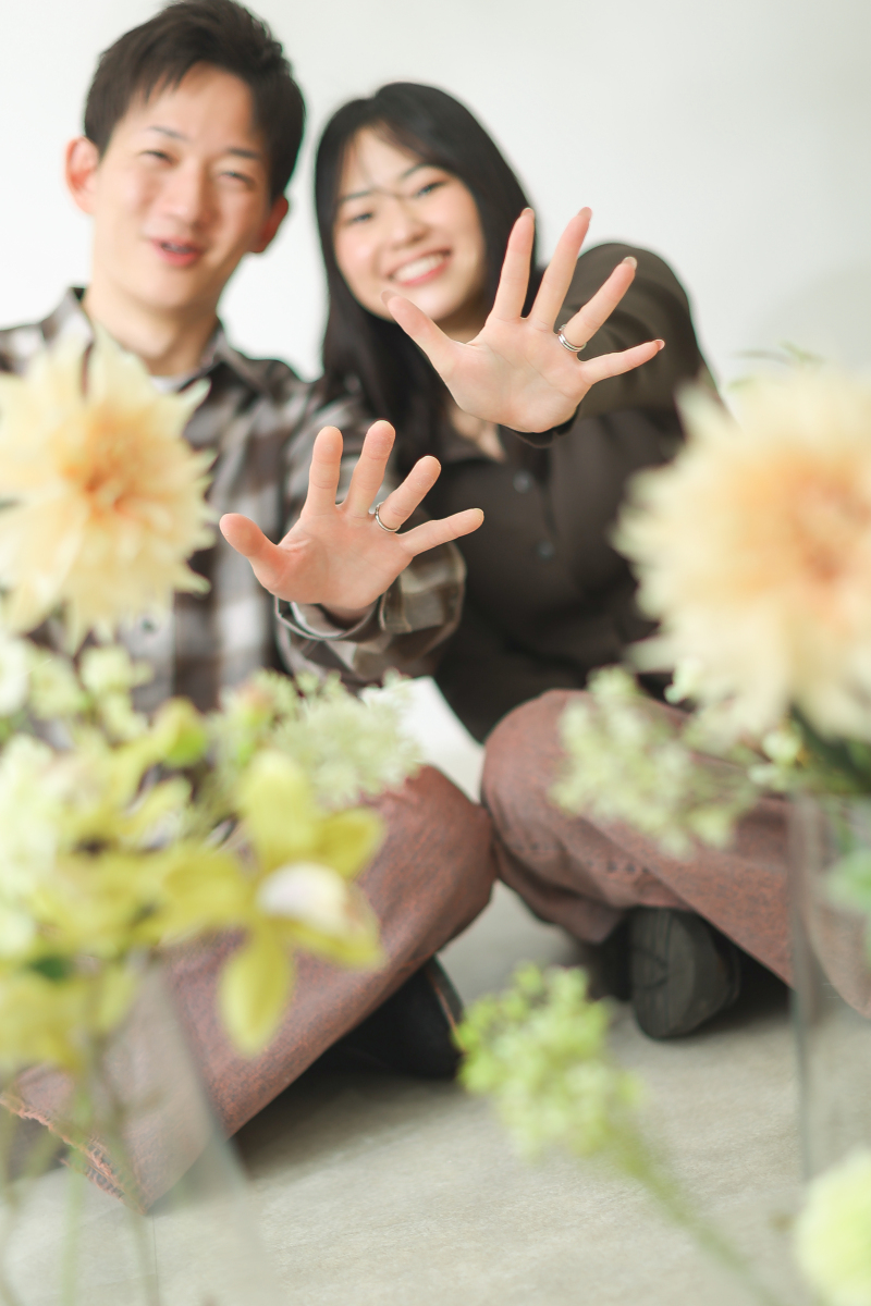 私服で残す結婚記念の写真