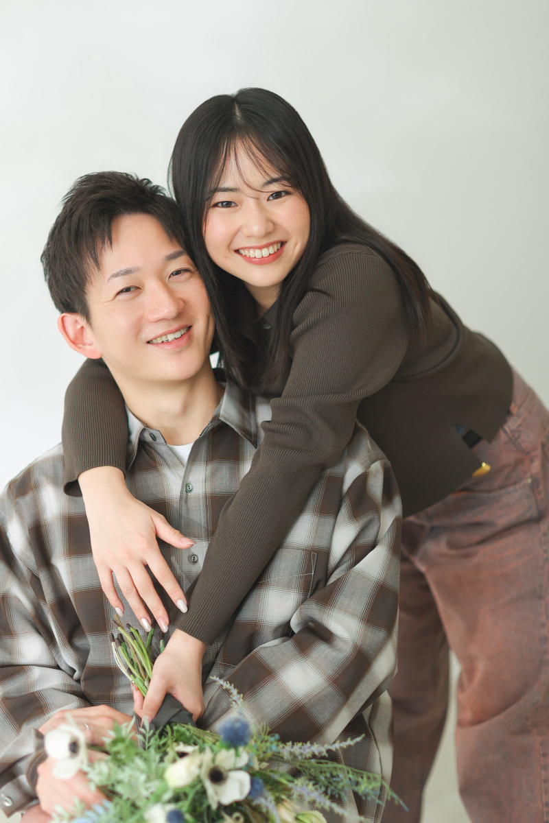 私服で残す結婚記念の写真