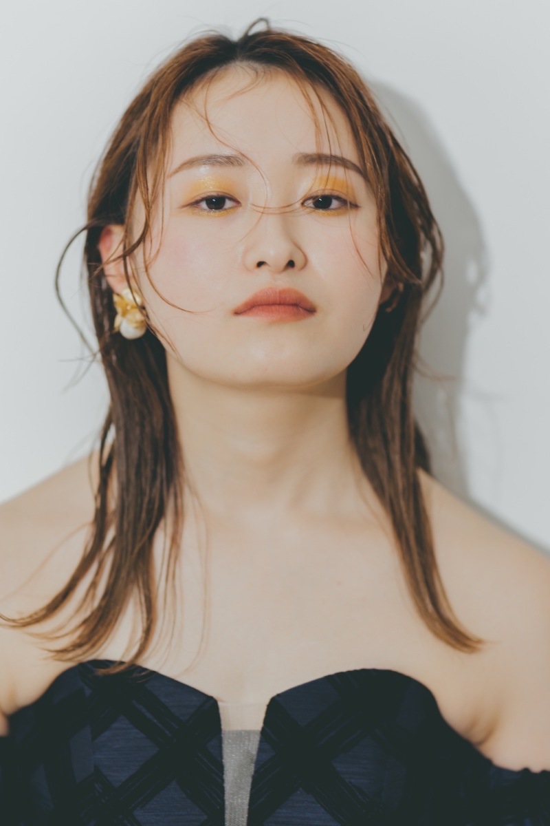 カラードレスのヘアメイクポイント