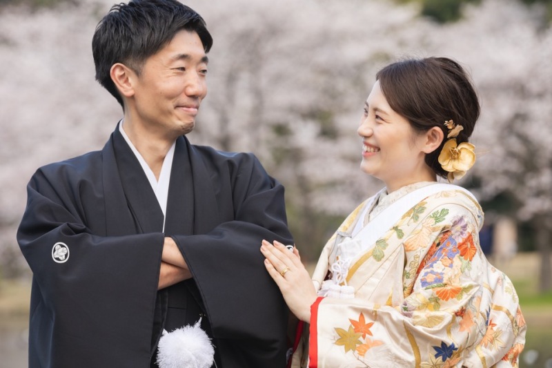 桜満開の三溪園で