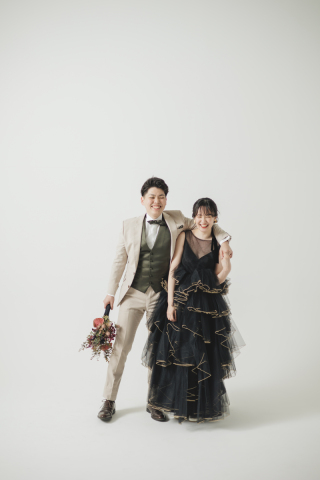 暑い季節も安心！スタジオで可愛くオシャレなウエディングフォト♪