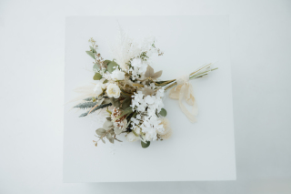 写真映えも思いも大切に。ウェディングフォトにぴったりなブーケ特集第1弾