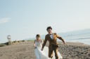 海で夏らしいウェディングフォト！