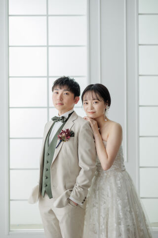 ウエディングドレスもカラードレスも楽しめる！スタジオ2着プラン♪