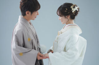 シンプルなスタジオ撮影で和装と洋装良いとこどり✨