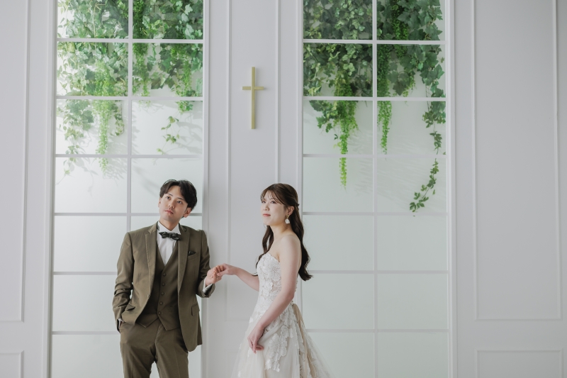 やさしい光に包まれて。スタジオで叶うチャペル撮影
