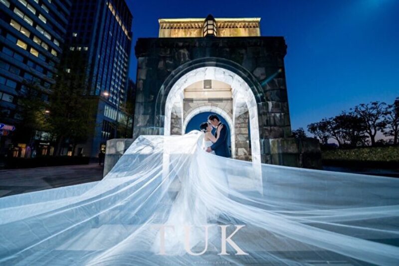 【結婚式前撮り】春の東京駅撮影！美麗なマジックアワーショット