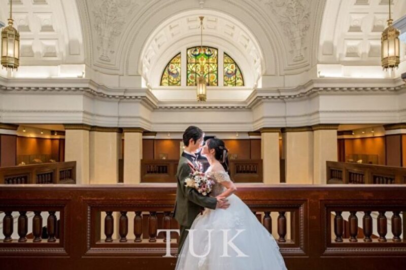 【ウェディングフォト】思い出の国立科学博物館で前撮り!会場を彩るウェルカムボード