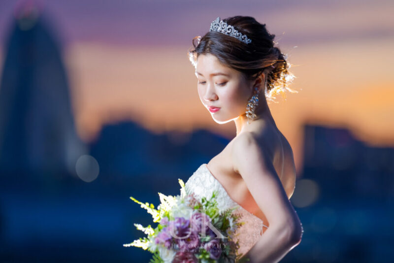 【前撮り横浜ウェディングフォト】マジックアワー爆発の横浜大桟橋【結婚式写真】