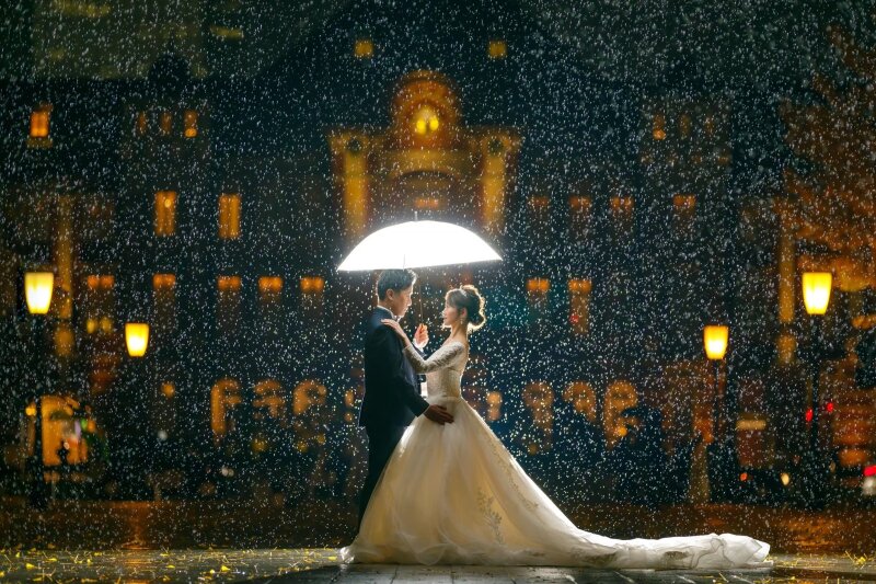 雨の日でも撮影したくなる！TEAM UK WEDDINGの美しい雨ショット！