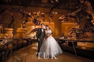 【ウェディングフォト】思い出の国立科学博物館で前撮り！会場を彩るウェルカムボード