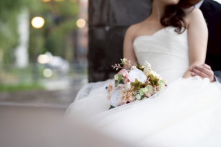「花嫁様を彩る魔法！こだわりのウェディングブーケ」