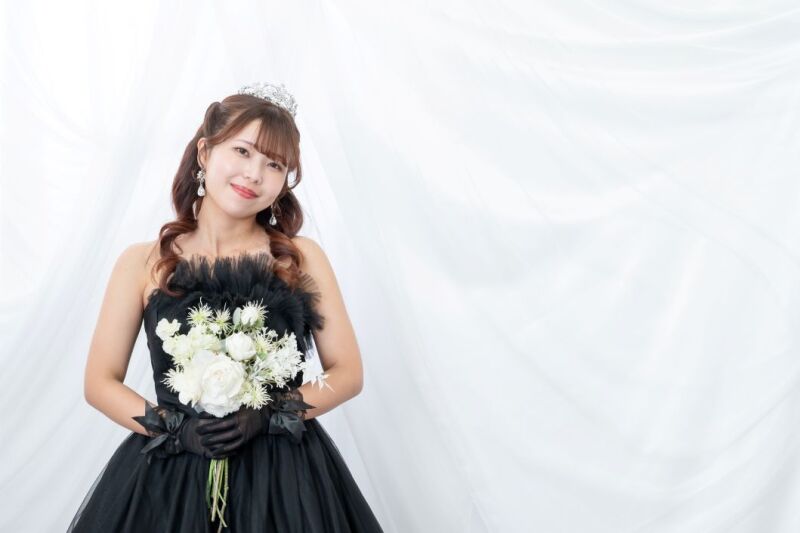 黒ドレス♡プレ花嫁に選ばれる大注目の衣裳!