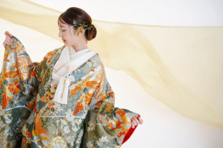 流行中のソロウエディングがはまる人とは？