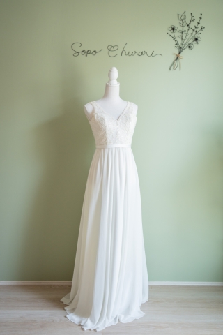 新作ドレス入荷しました！