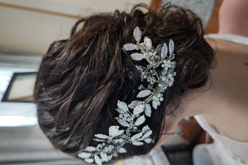 ビーチに向いてるヘアスタイルは？