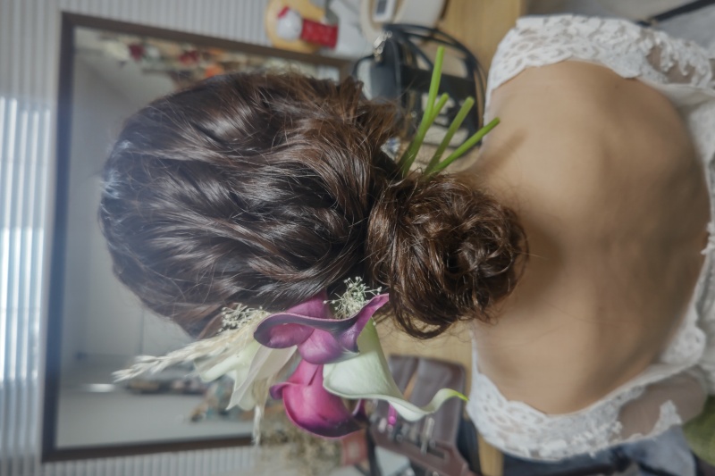 ヘアアクセサリー　造花だけど生のお花みたい！