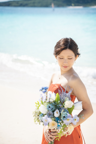 今流行りのヘアスタイルや、髪飾りは?