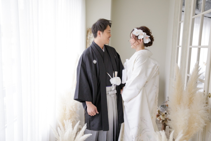 天候に左右されないスタジオ撮影☆和装+洋装98,000円