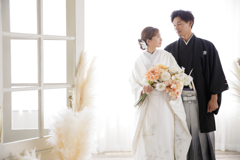 【先着15組様限定!】和装+洋装スタジオ撮影 196,000円→98,000円