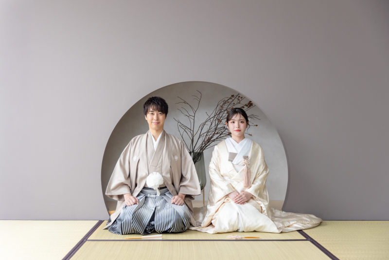 【5月末までの撮影限定】和装＋洋装スタジオ撮影 196,000円&rarr;98,000円