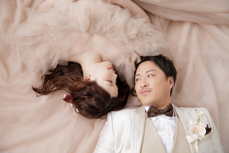 天候に左右されないスタジオ撮影☆和装+洋装98,000円