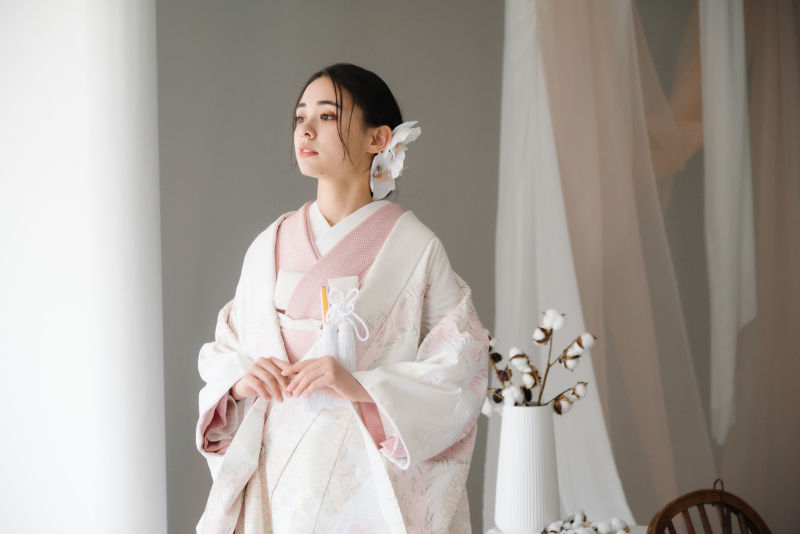 【白無垢×色掛下♡】色味を入れておしゃれコーディネートを♪