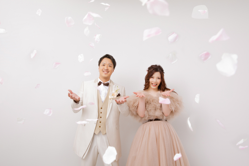 天候に左右されないスタジオ撮影☆和装+洋装98,000円
