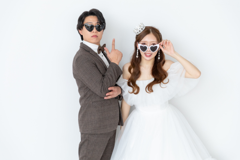 【ウェディングドレスもカラードレスも！】洋装2点スタジオ撮影 90,000円