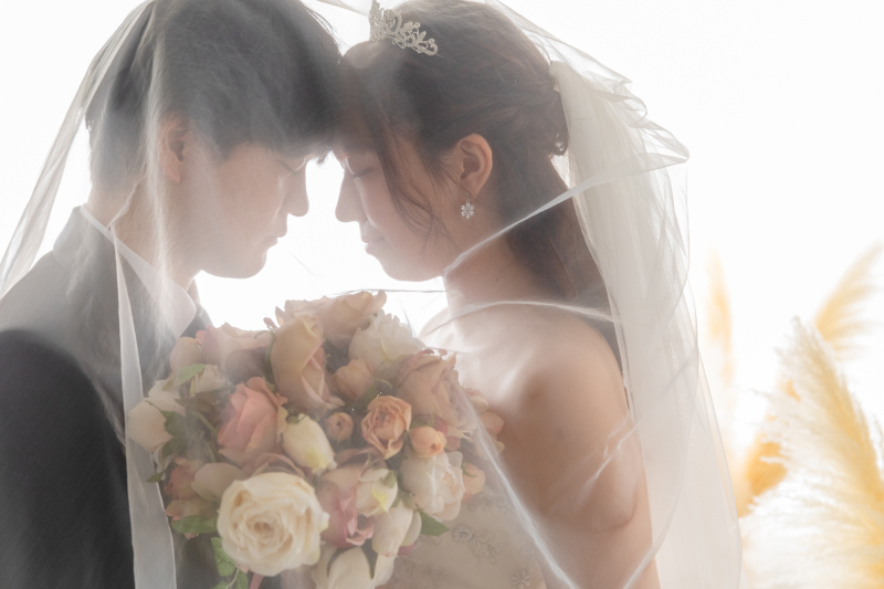 【ウェディングドレスもカラードレスも！】洋装2点スタジオ撮影 90,000円