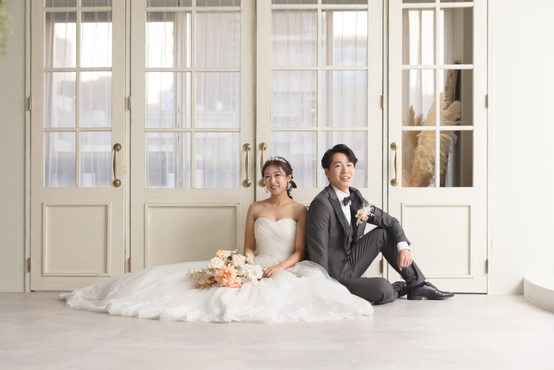 【ウェディングドレスもカラードレスも！】洋装2点スタジオ撮影 90,000円