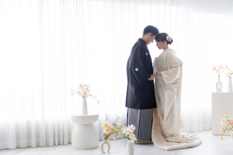 天候に左右されないスタジオ撮影☆和装+洋装98,000円
