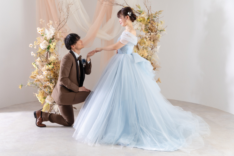 【ウェディングドレスもカラードレスも！】洋装2点スタジオ撮影 90,000円