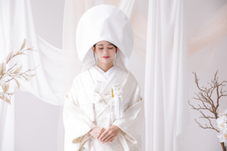 綿帽子で古風な白無垢での撮影はいかがでしょうか？