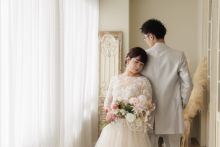 【5月末までの撮影限定】和装＋洋装スタジオ撮影 196,000円&rarr;98,000円