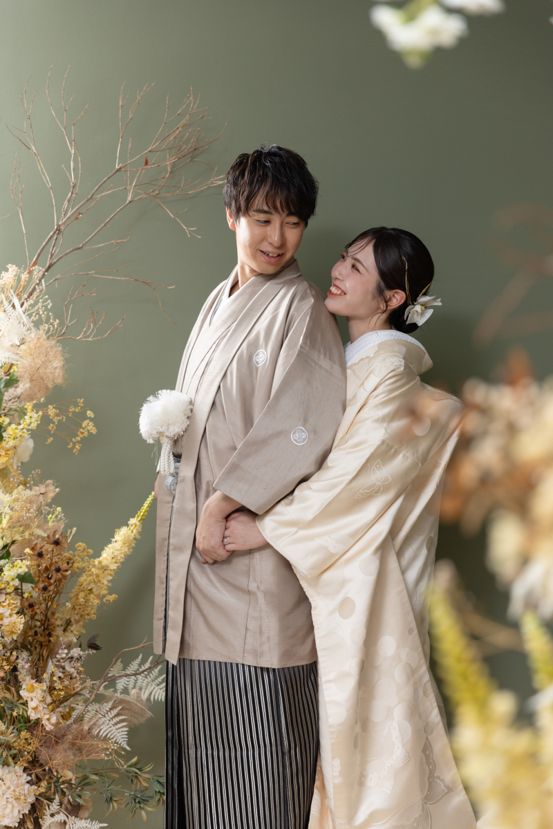 【5月末までの撮影限定】和装＋洋装スタジオ撮影 196,000円&rarr;98,000円