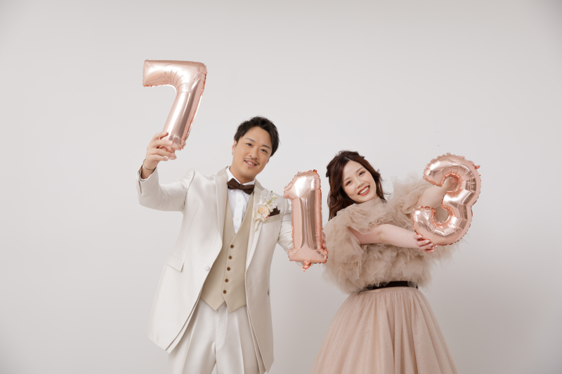 お持ち込みのアイテムを使って2人ならではの撮影を♡